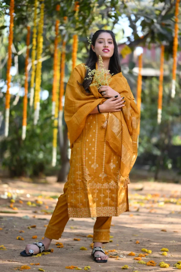 Yamin Kurta Pant with Dupatta