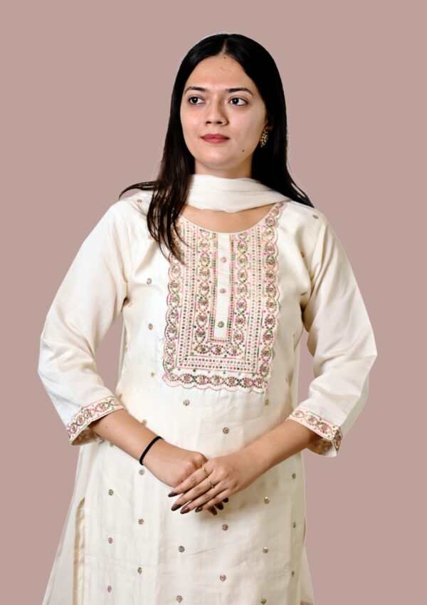 Tapsi Kurta Pant with Dupatta