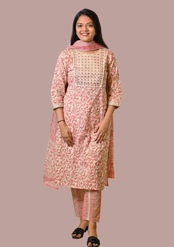 Shinat kurta pant with Dupatta